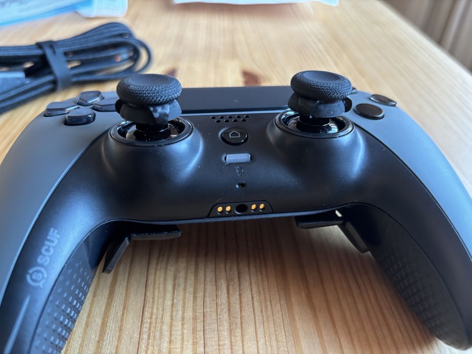 SCUF Reflex FPS PS5/PC sem fios, pouco uso, estojo e extras
