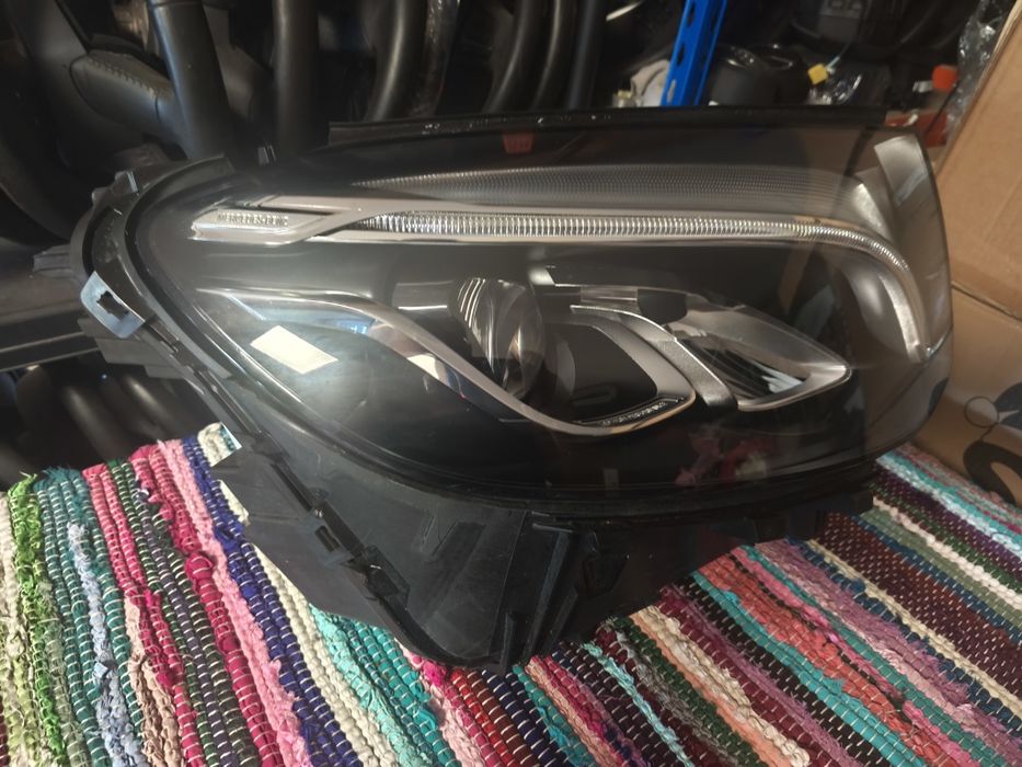 Farol direito full Led performance GLC W253