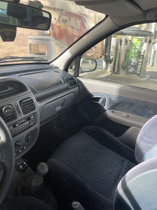 Renault Clio 1.6 - 140 000 km