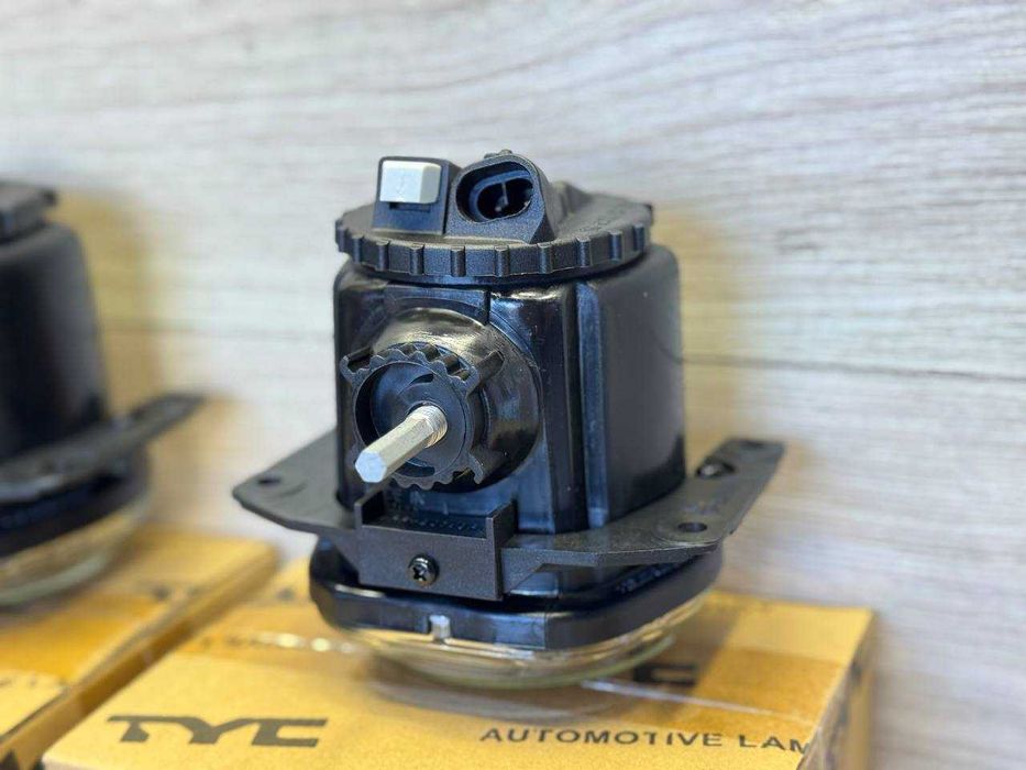 Протитуманка Туманка фара Alfa Romeo 159 Альфа Ромео