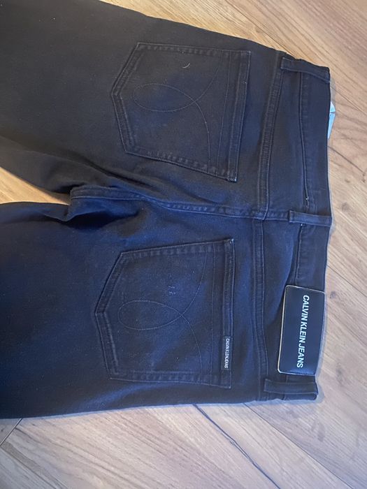 Calvin Klein jeansy L