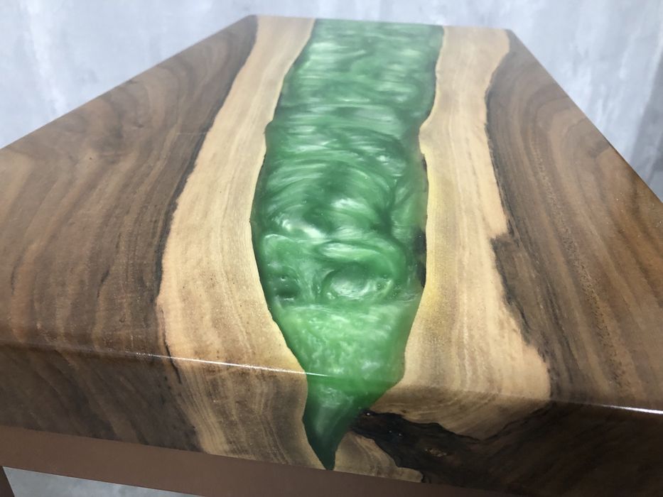 Стіл з єпоксидної смоли. Тумба. Шкаф. Комод. Меблі під замовлення. Лоф