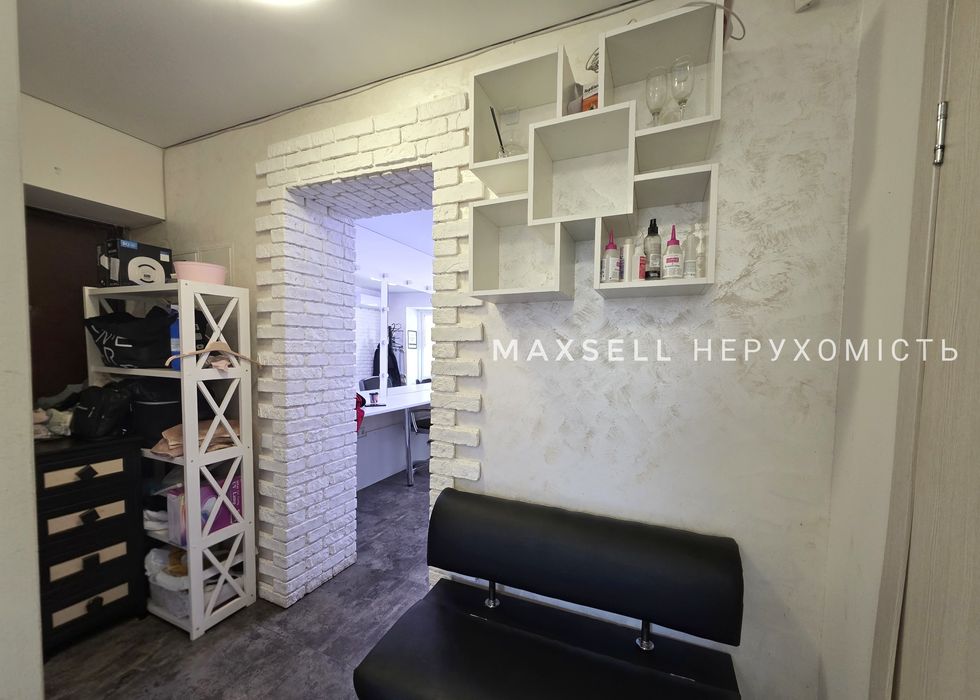 Продам комерційне приміщення в центрі міста