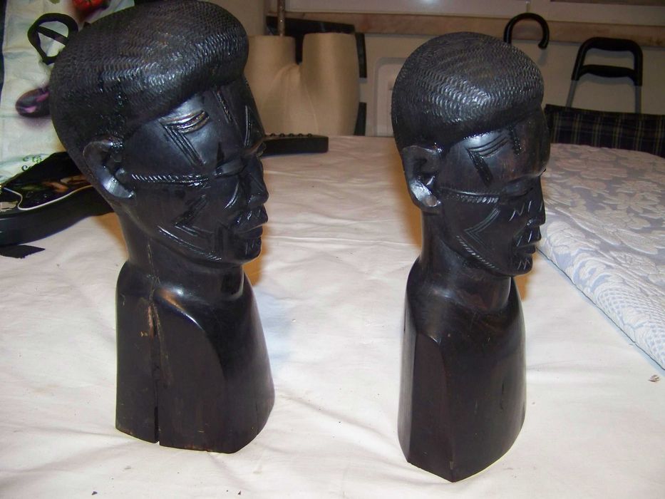 esculturas africanas em pau preto