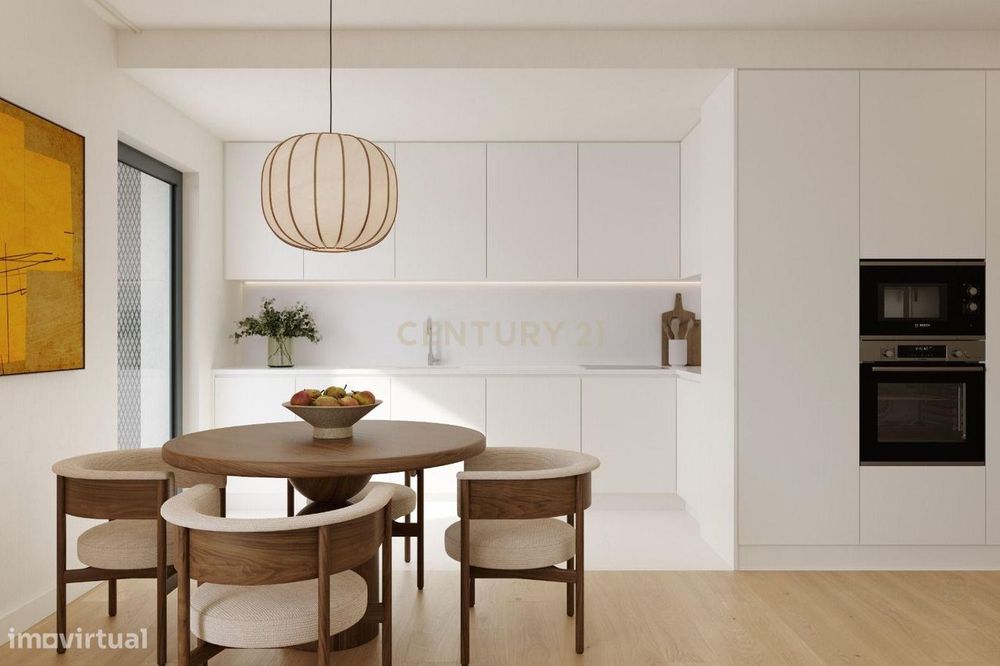 Apartamento, Santo António dos Cavaleiros e Frielas