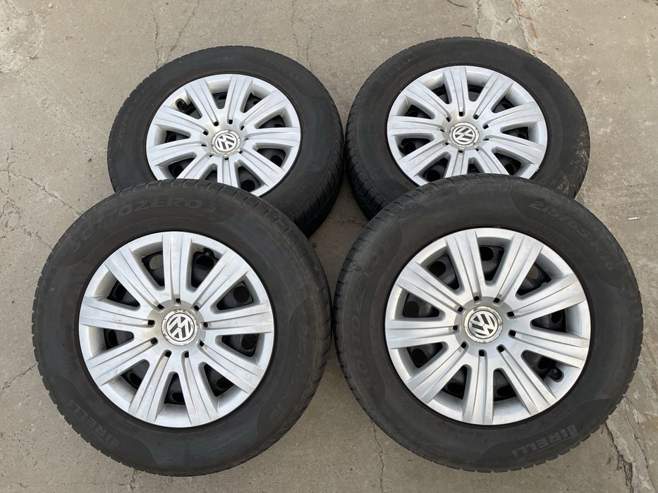 Продам комплект дисків з резиною WAG 215/65 R16
