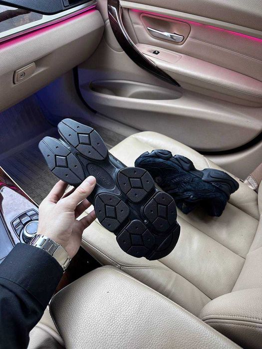 Кроссовки New Balance 9060 Triple Black 36-45 Новинка Осени! Купить!