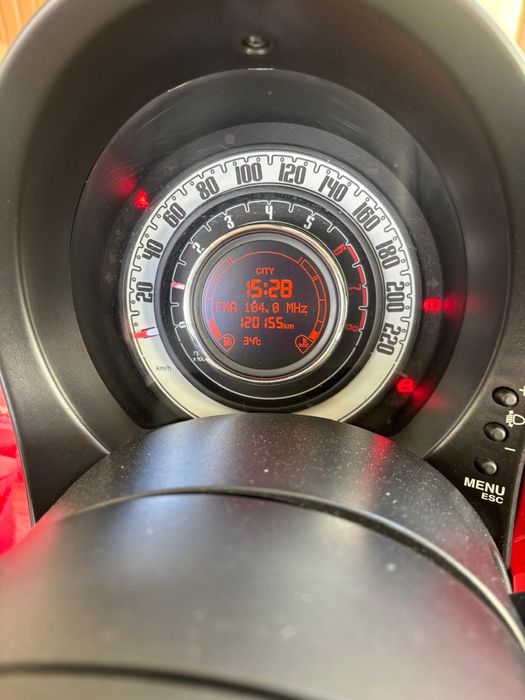 VENDO FIAT 500 vermelho