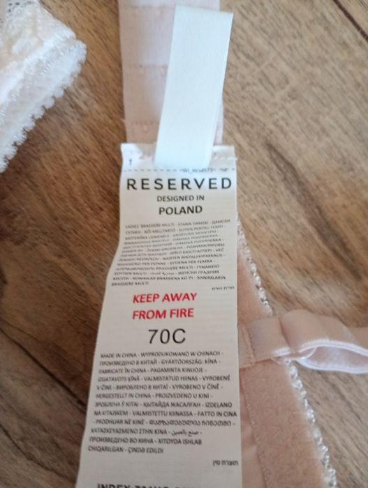 Dwa biustonosze Reserved push up 70c