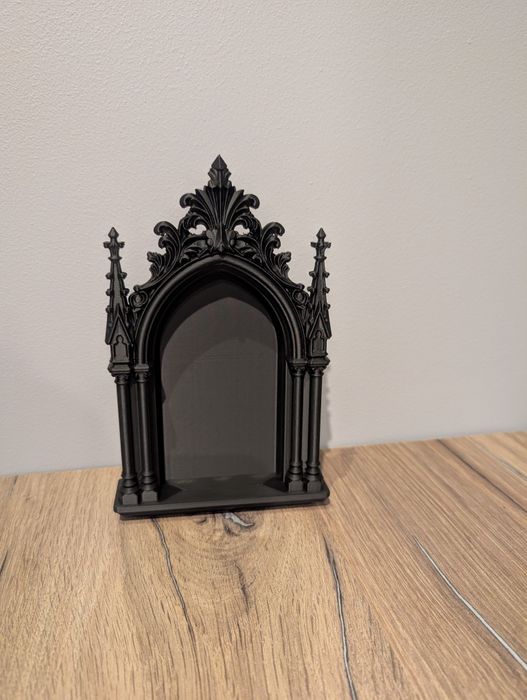 Gotycka wiktoriańska ramka na ściane