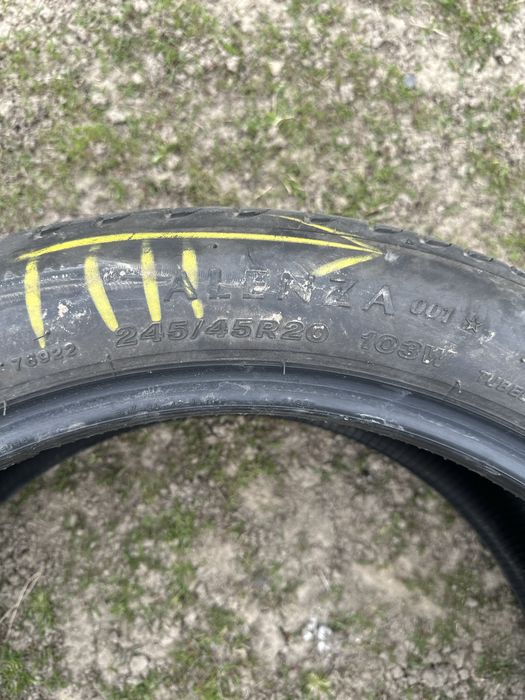 Шини bridgestone 275/40/20 літо