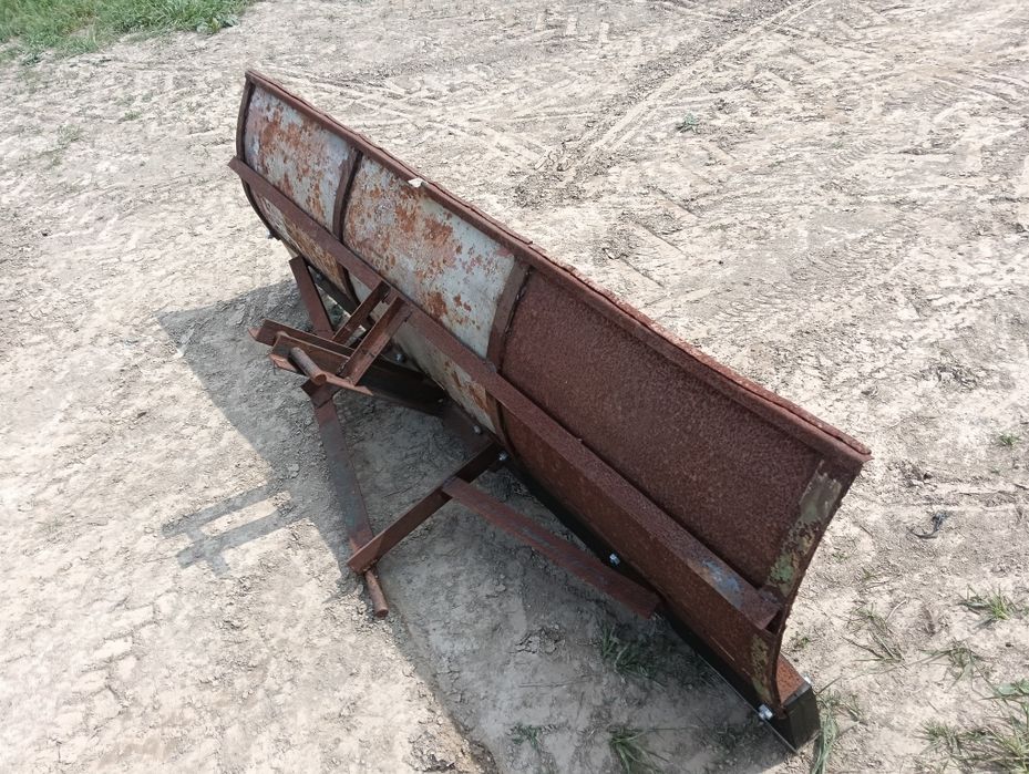 Pług do śniegu Ursus C330 C360 Władimirec T25