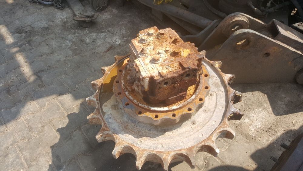 koparka komatsu pc 180-3 zwolnica silnik jazdy gwiazda układ planetarn