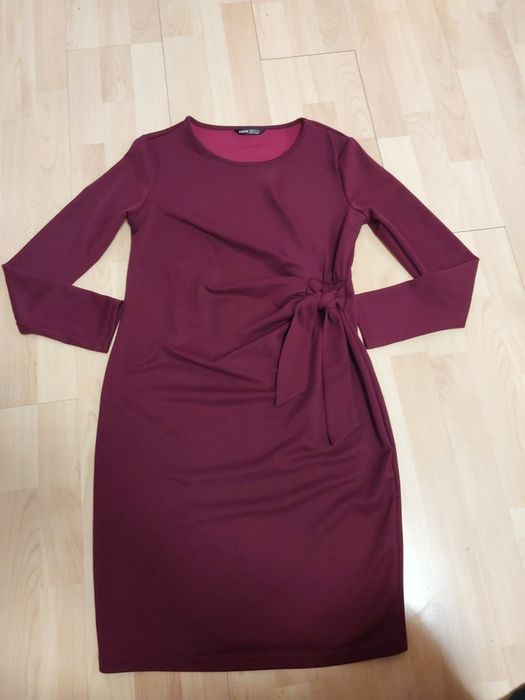 Piękna sukienka elegancka r 38 40 M L wyjsciowa bordo