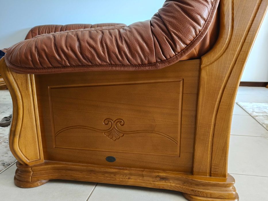 Conjunto 3 sofás em pele