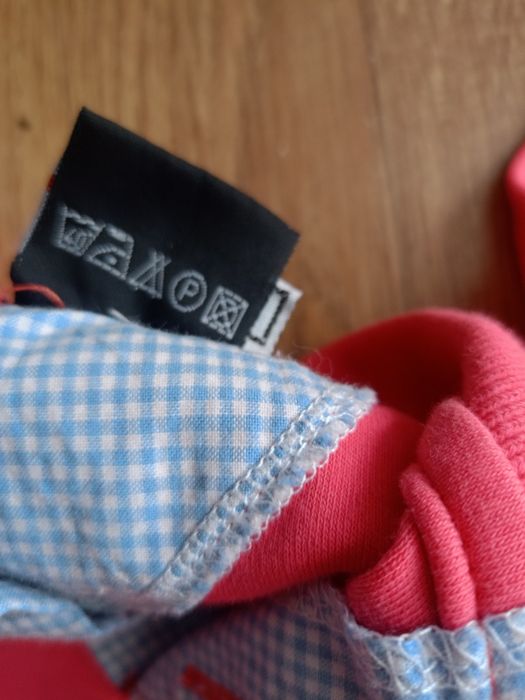 Koszulka Tommy Hilfiger dla 4 latków, stan nowy, bez metki
