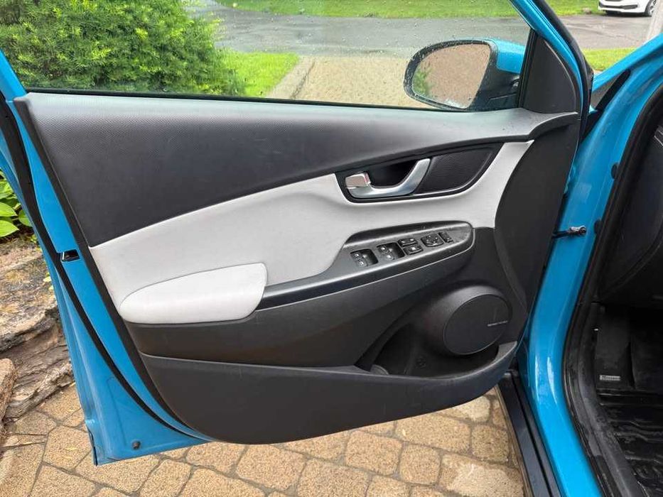 Hyundai Kona Electric 2022 року