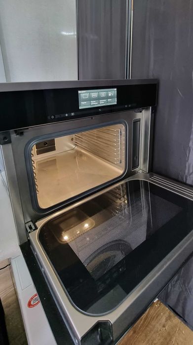 Urządzenie do gotowania na parze z kuchnią mikrofalową Miele DGM 6800