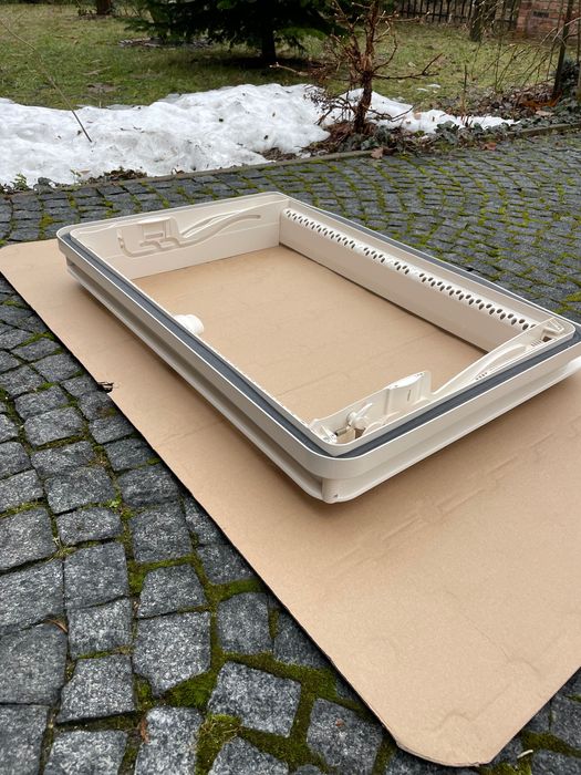Okno dachowe Dometic 70 x40