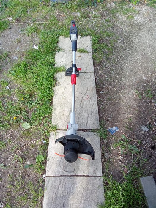 Máquina de cortar relva eletrica POUCO USO