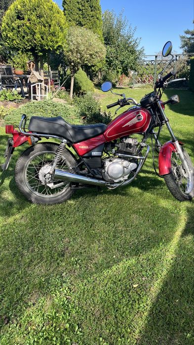 Motocykl Yamaha SR125