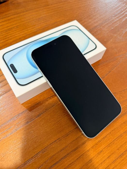 Iphone 15 plus  257GB. azul claro
