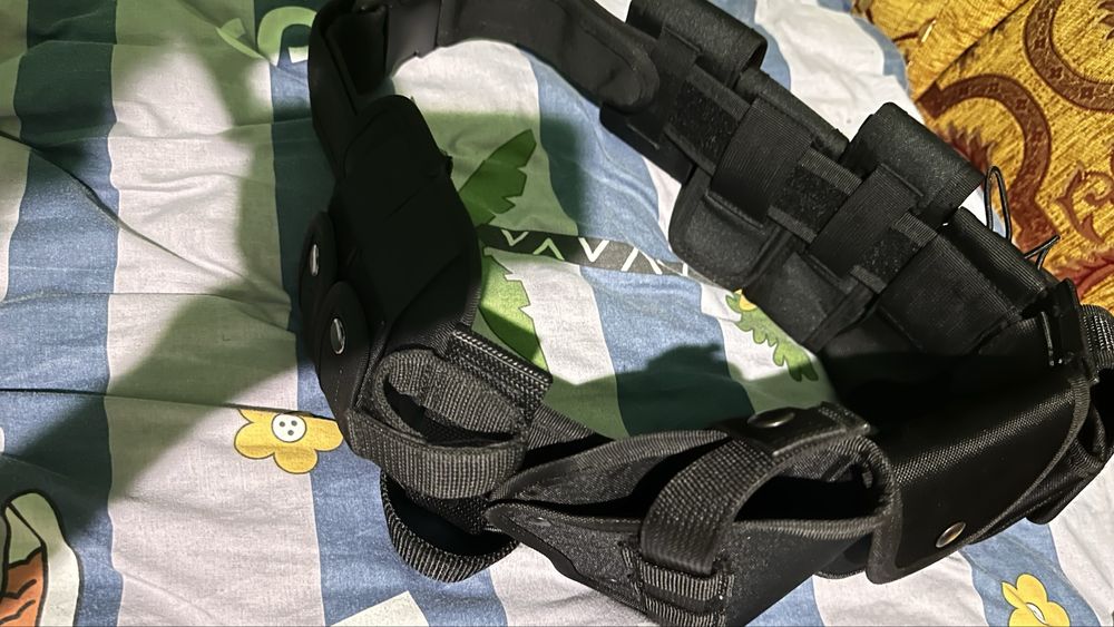 Продам  поясну систему поліція