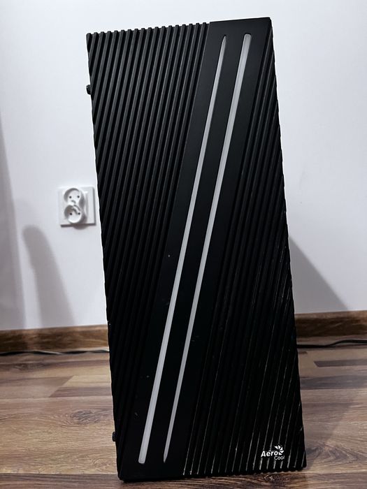 Komputer PC gamingowy