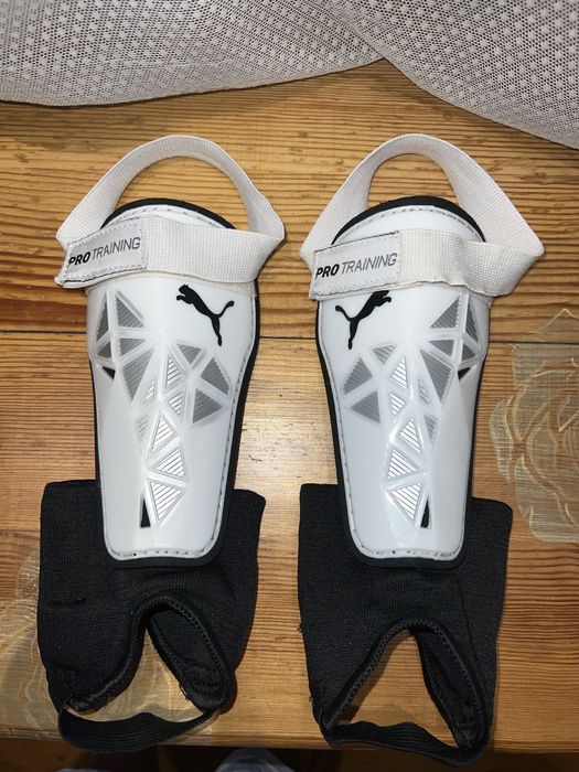 Футбольний захист щитки на щиколотки Puma + бонус Nike