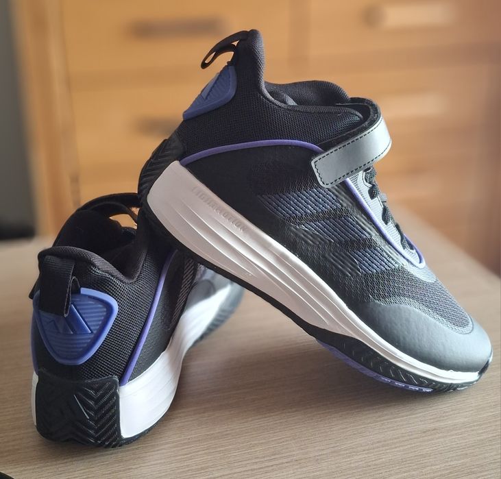 Tenis Adidas novos