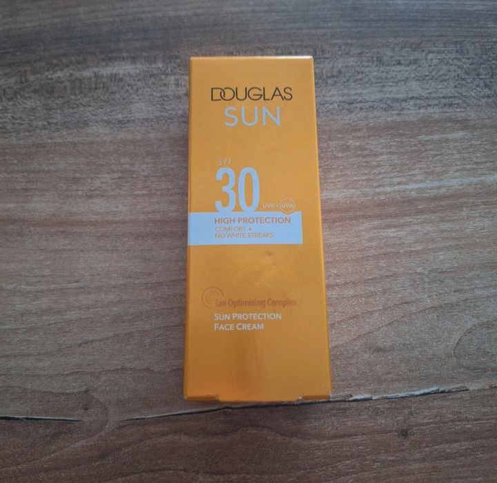 Douglas Sun nowy krem do twarzy do opalania spf 30