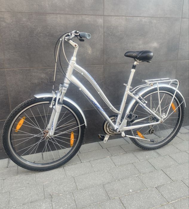 Rower miejski Giant aluminiowy