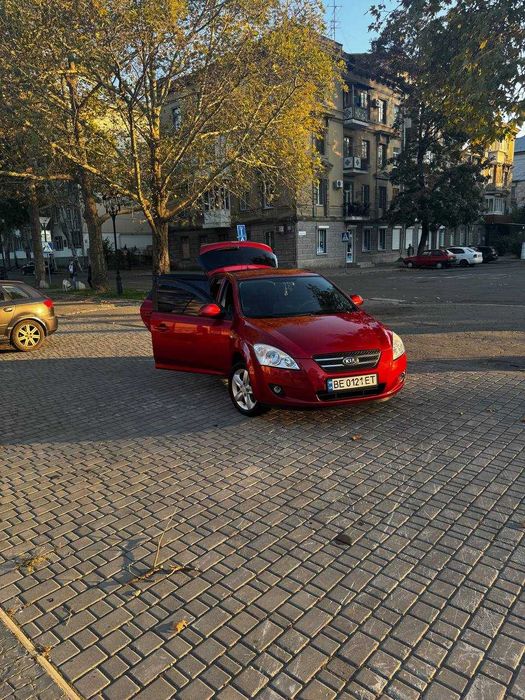 Продам авто Kia Ceed