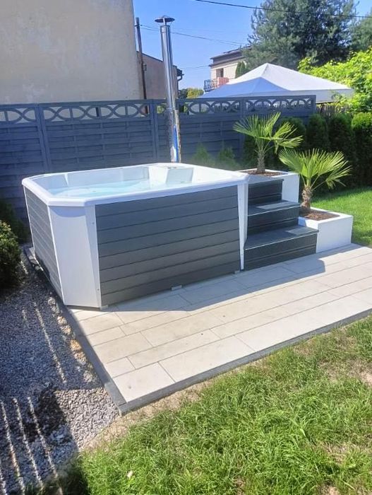 Ekskluzywne Jacuzzi Gazowe | Producent EFRO SPA | Lato 2026