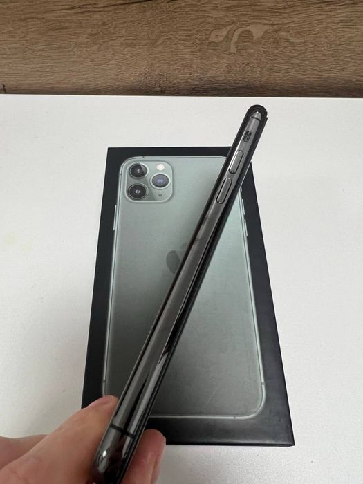 Продам  IPhone 11pro акб 90%