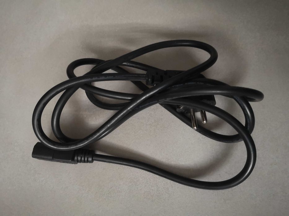Kabel przewód zasilający ATX o długości 2 metry Do zasilania urządzeń komputerów