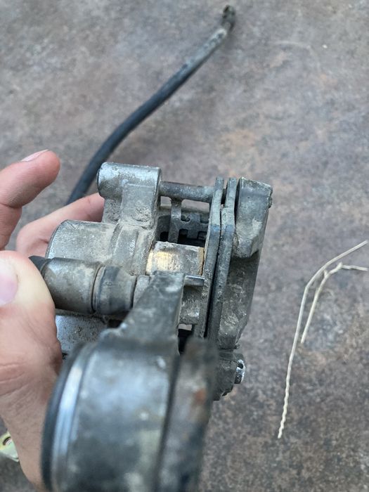 Тормозний супорт Honda Lead HF-05 90/50 | Тормоза шланг супорт лід