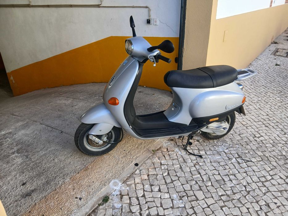 scooter Vespa  2004  COMO NOVA