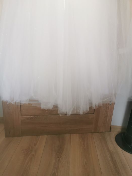 Suknia ślubna z kryształami Swarovskiego