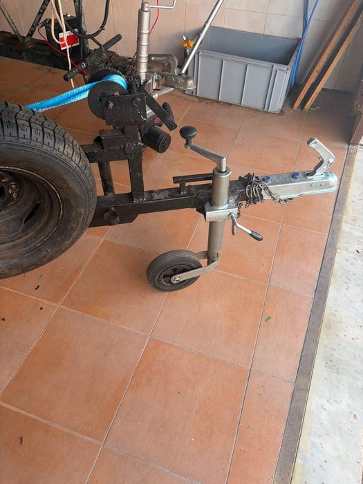 Atrelado para barco