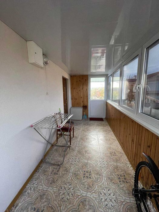 Сдам 1 к.кв.для девушки или пары с. Крюковщина, частный сектор