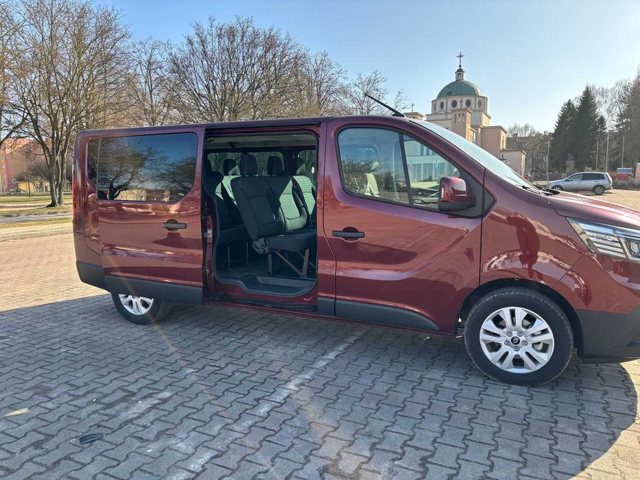 Wynajem Busa 9 osobowy - pomorskie