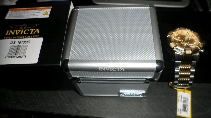 Relógio invicta na caixa novo