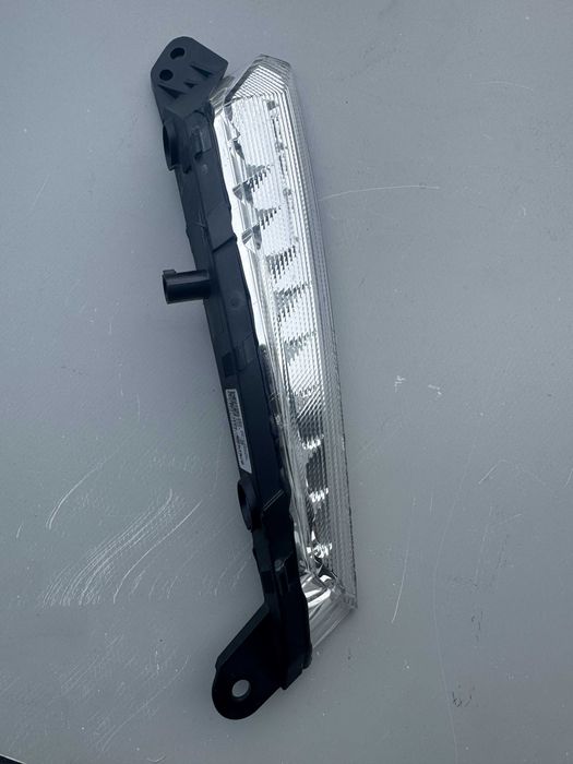Lampa kierunkowskazu LED, przednia prawa BMW C400 GT C400 (K08) BMW 8566846