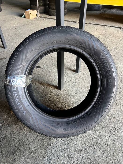 Розпаровка 215/55 r16 Vredestein Quatrac 2022р (844)