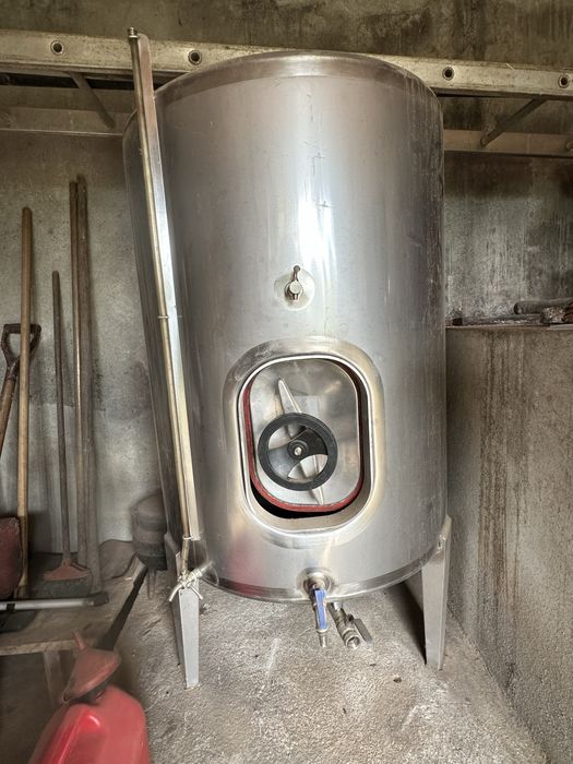 Cuba em Inox (semi-nova) de 1000 litros