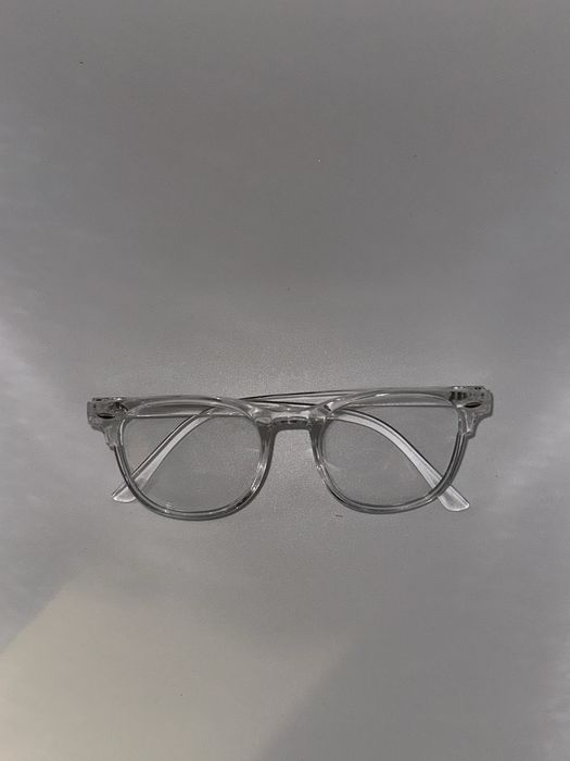 Oculos transparentes