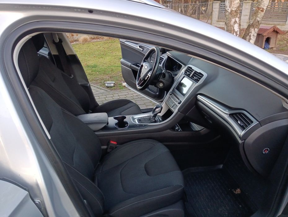 Ford Mondeo 2.0Tdci full LED klimatyzacja navigacja pdc
