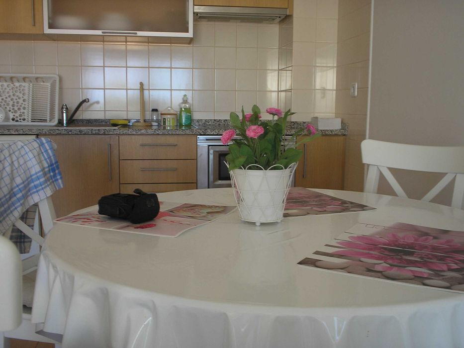 a dois minutos, a pé, do areal Monte Gordo