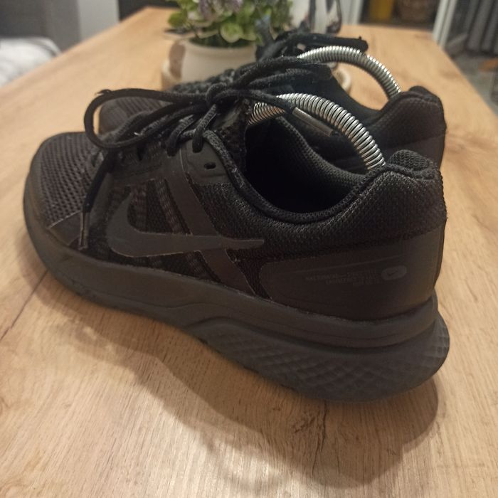 Nike Run Swift 2 CU3517  czarne  rozmiar 42,5